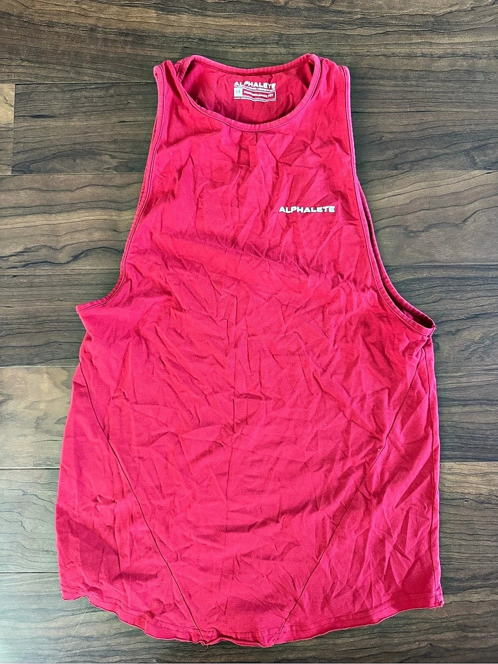 Men’s Alphalete Performance tank Red